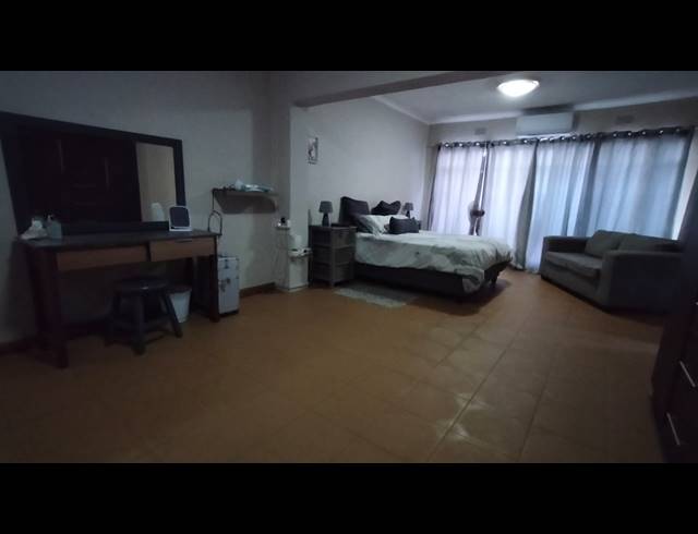 4 BEDROOM HOUSE FOR SALE IN PROTEA PARK